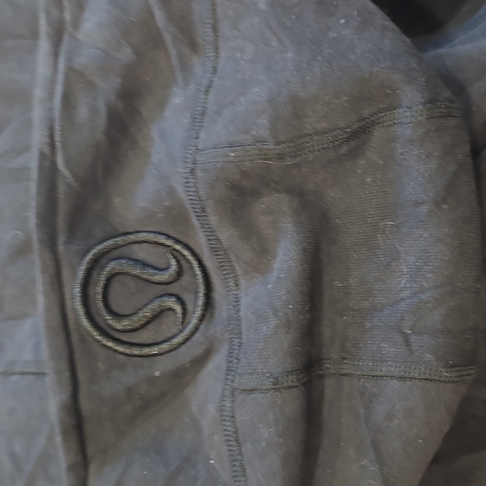 Lululemon Scuba Sweatshirt - Picture 8 of 8